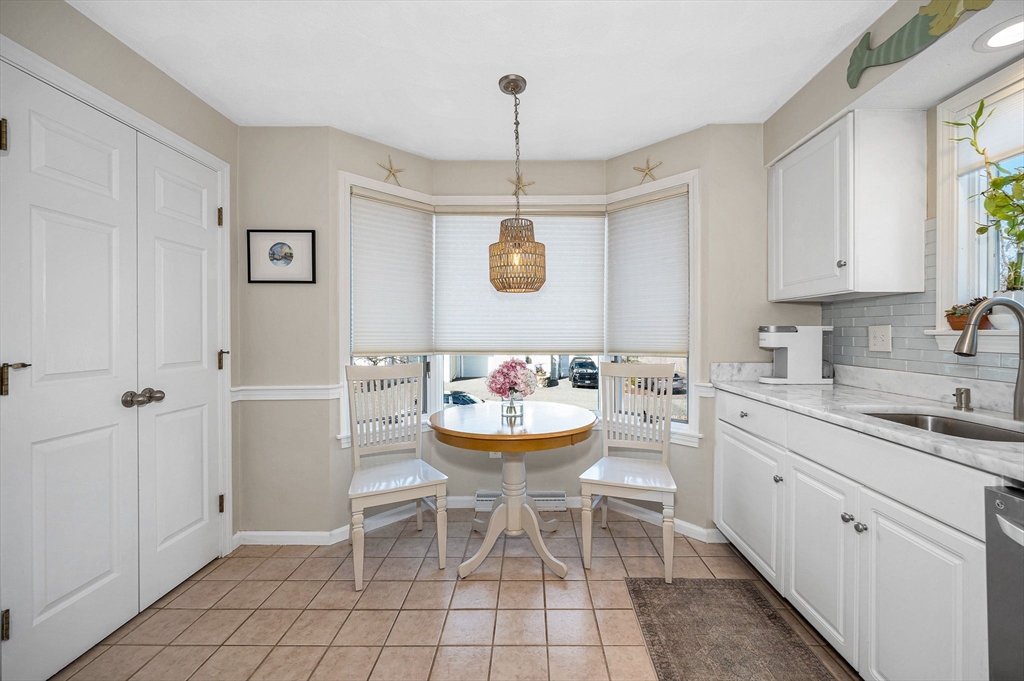 95 Abington Road, Unit 95 Danvers, MA 01923 - Photo 5 of 42