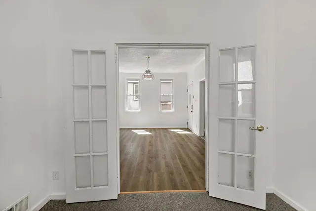 $289,900 | 1454 Albemarle Street, St. Paul, MN 55117