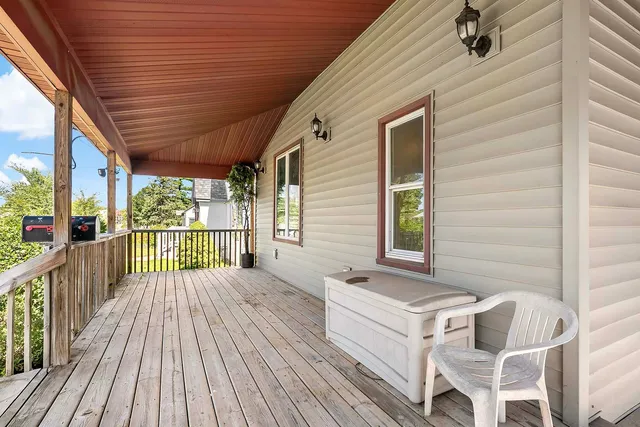 $289,900 | 1454 Albemarle Street, St. Paul, MN 55117