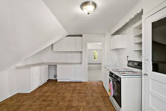 $289,900 | 1454 Albemarle Street, St. Paul, MN 55117