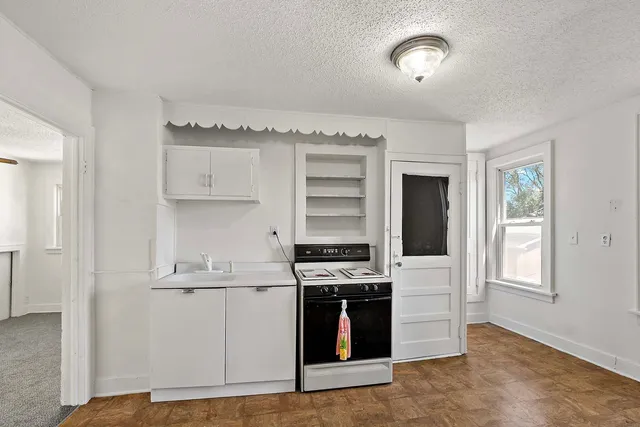 $289,900 | 1454 Albemarle Street, St. Paul, MN 55117