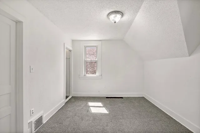 $289,900 | 1454 Albemarle Street, St. Paul, MN 55117