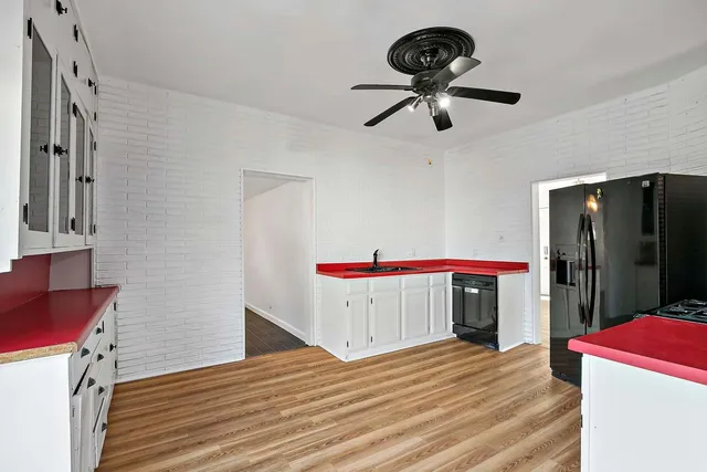 $289,900 | 1454 Albemarle Street, St. Paul, MN 55117