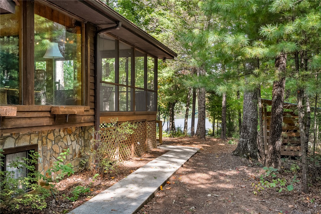 975 Chattooga Lake Road Mountain Rest, SC 29664 - Photo 5 of 50 Gallery Image 5