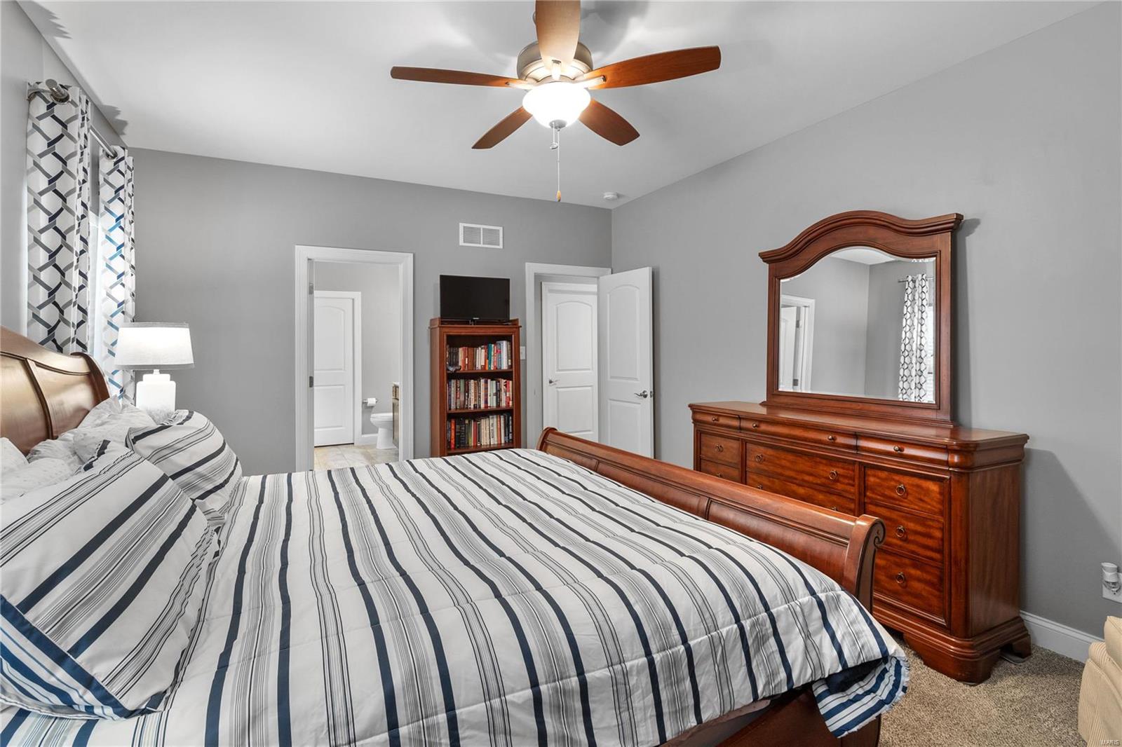 919 Ridgepointe Pl Circle, Unit 131 Lake St. Louis, MO 63367 - Photo 19 of 45