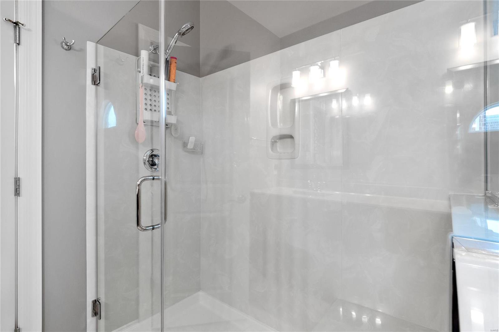 919 Ridgepointe Pl Circle, Unit 131 Lake St. Louis, MO 63367 - Photo 32 of 45