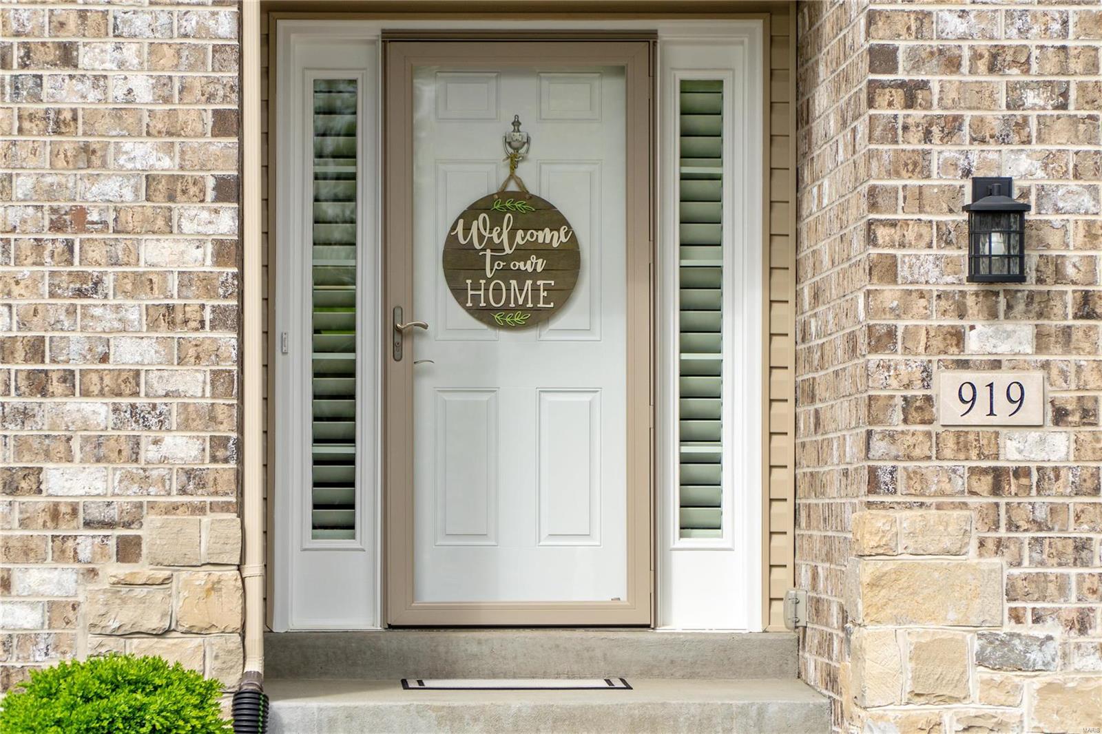 919 Ridgepointe Pl Circle, Unit 131 Lake St. Louis, MO 63367 - Photo 37 of 45