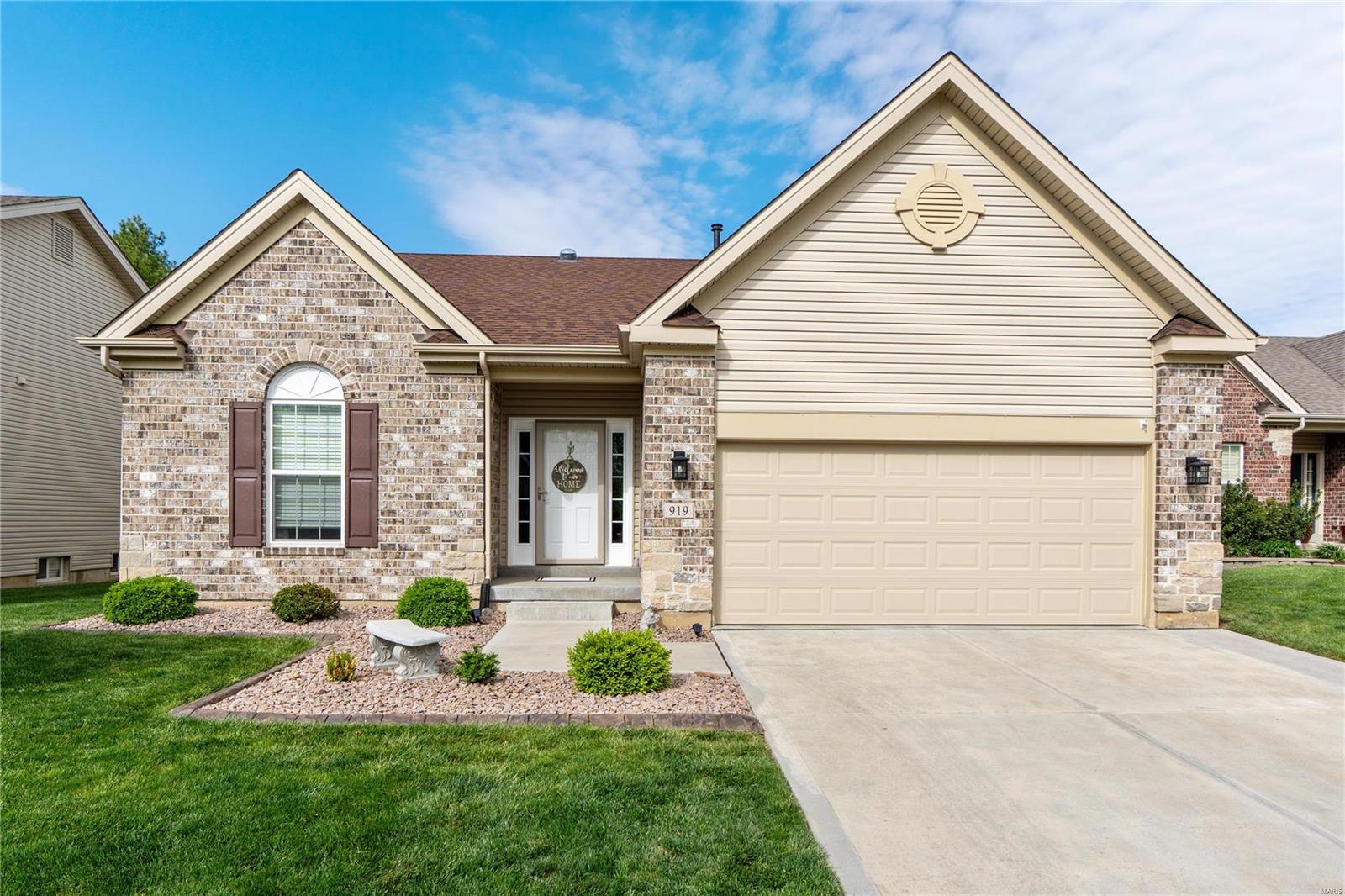 919 Ridgepointe Pl Circle, Unit 131 Lake St. Louis, MO 63367 - Photo 38 of 45