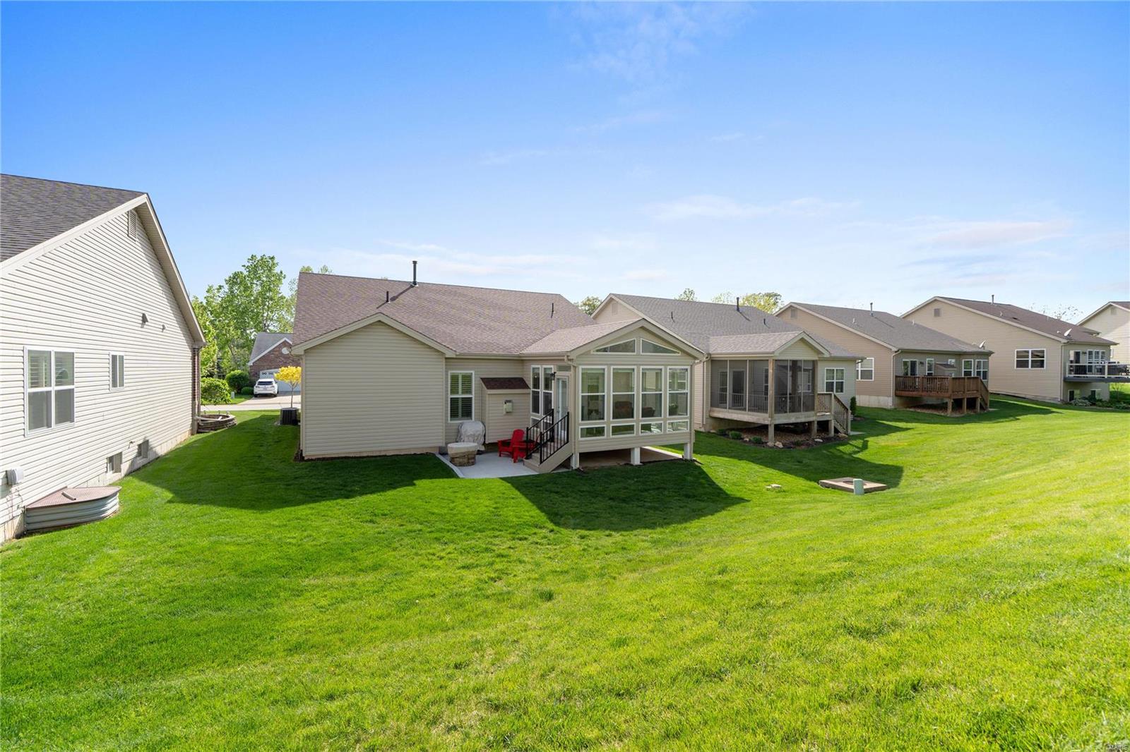 919 Ridgepointe Pl Circle, Unit 131 Lake St. Louis, MO 63367 - Photo 41 of 45