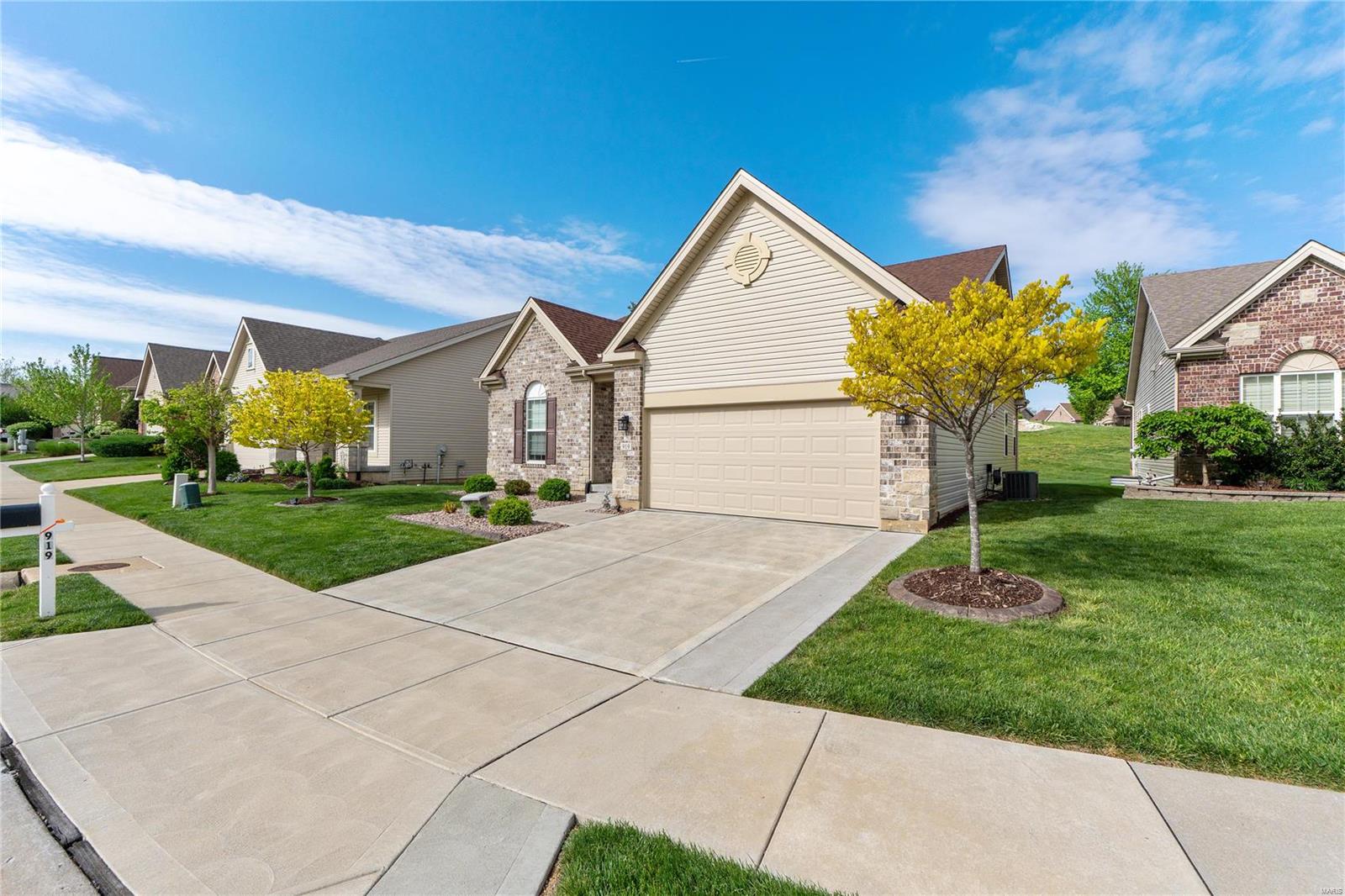 919 Ridgepointe Pl Circle, Unit 131 Lake St. Louis, MO 63367 - Photo 43 of 45