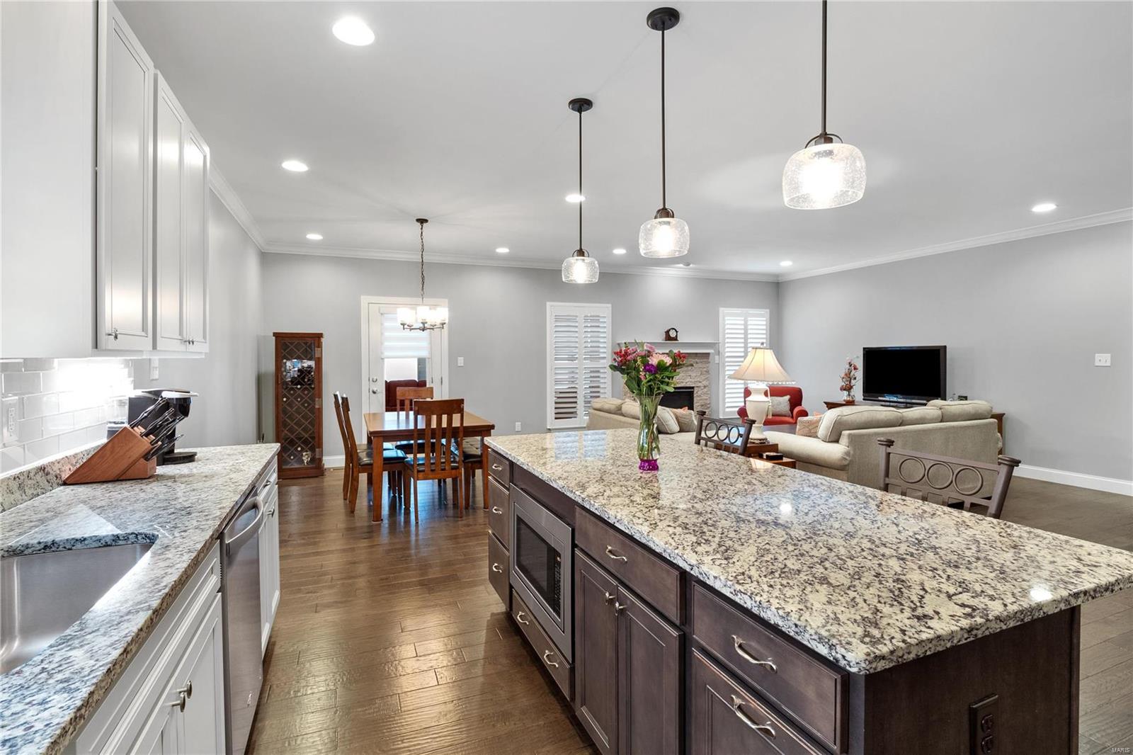 919 Ridgepointe Pl Circle, Unit 131 Lake St. Louis, MO 63367 - Photo 6 of 45