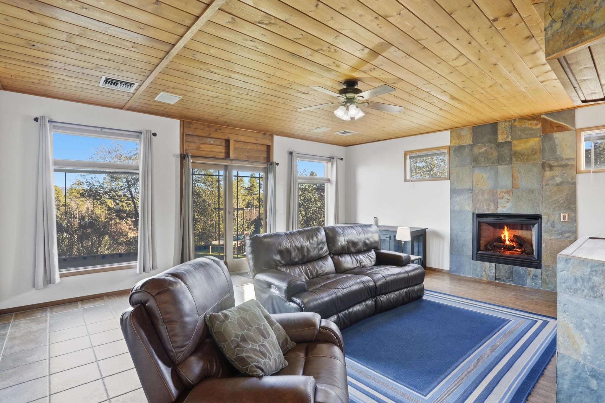 32 Saddleback Trail Star Valley, AZ 85541 - Photo 8 of 46 Great Room