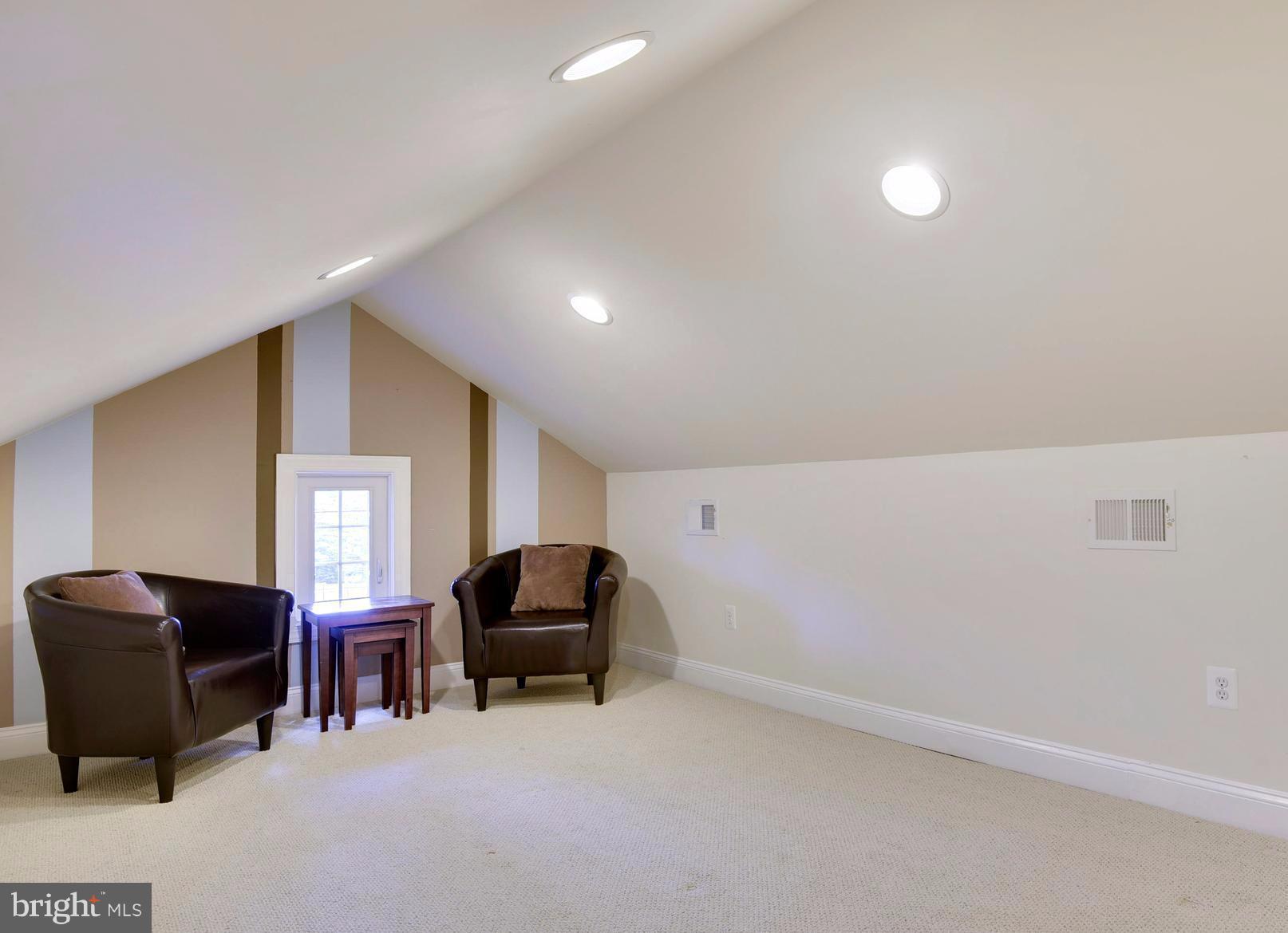 513 Schuyler Road Silver Spring, MD 20910 - Photo 23 of 29 Den/Office