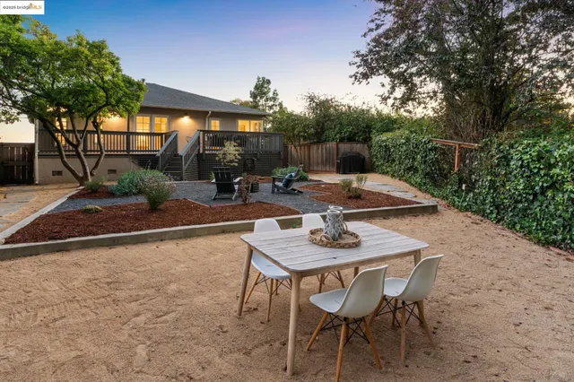 $998,000 | 2120 Braemar Road, Oakland, CA 94602