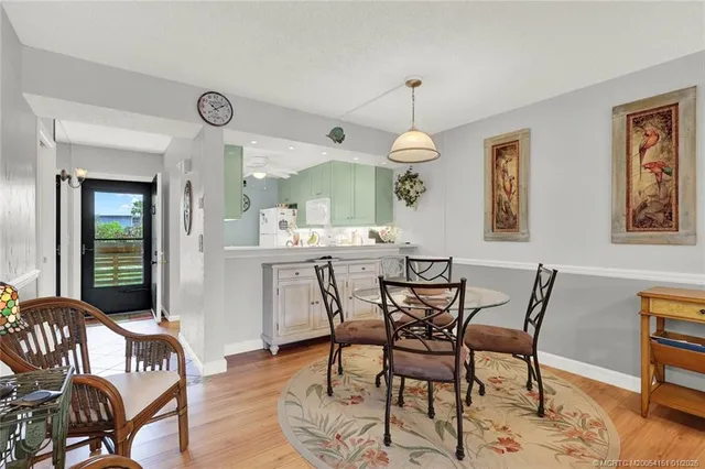 $290,000 | 1950 Southwest Palm City Road, Unit 7207, Stuart, FL 34994