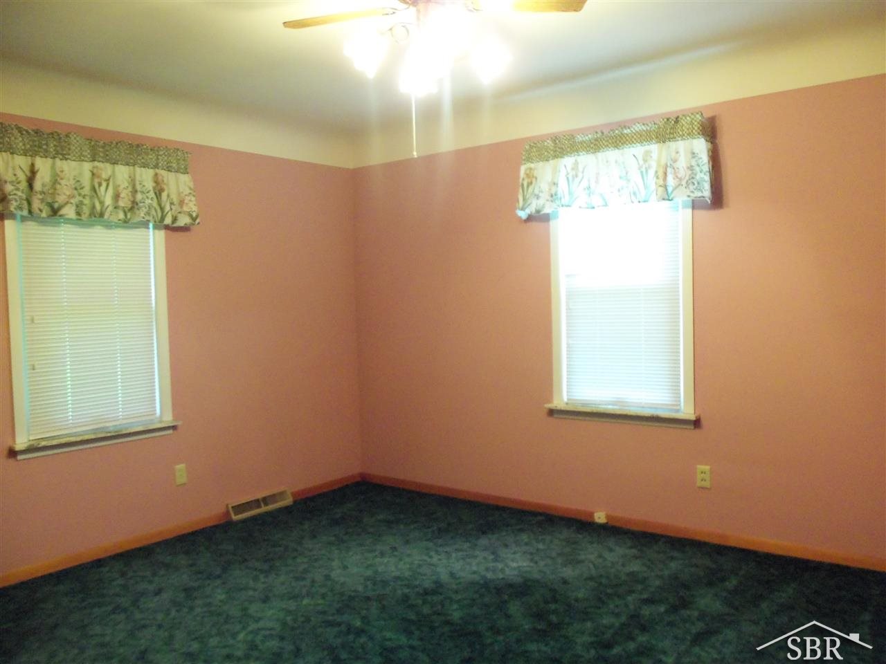 10170 Dice Road Freeland, MI 48623 - Photo 7 of 15 31197858-6.JPG