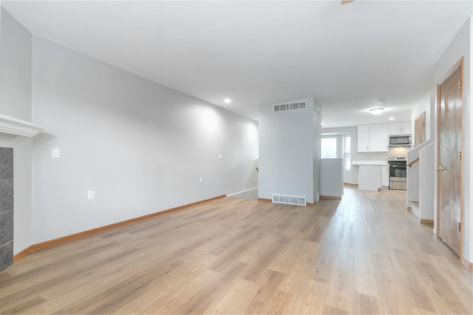 2414 Commercial Madison, WI 53704 - Photo 14 of 62