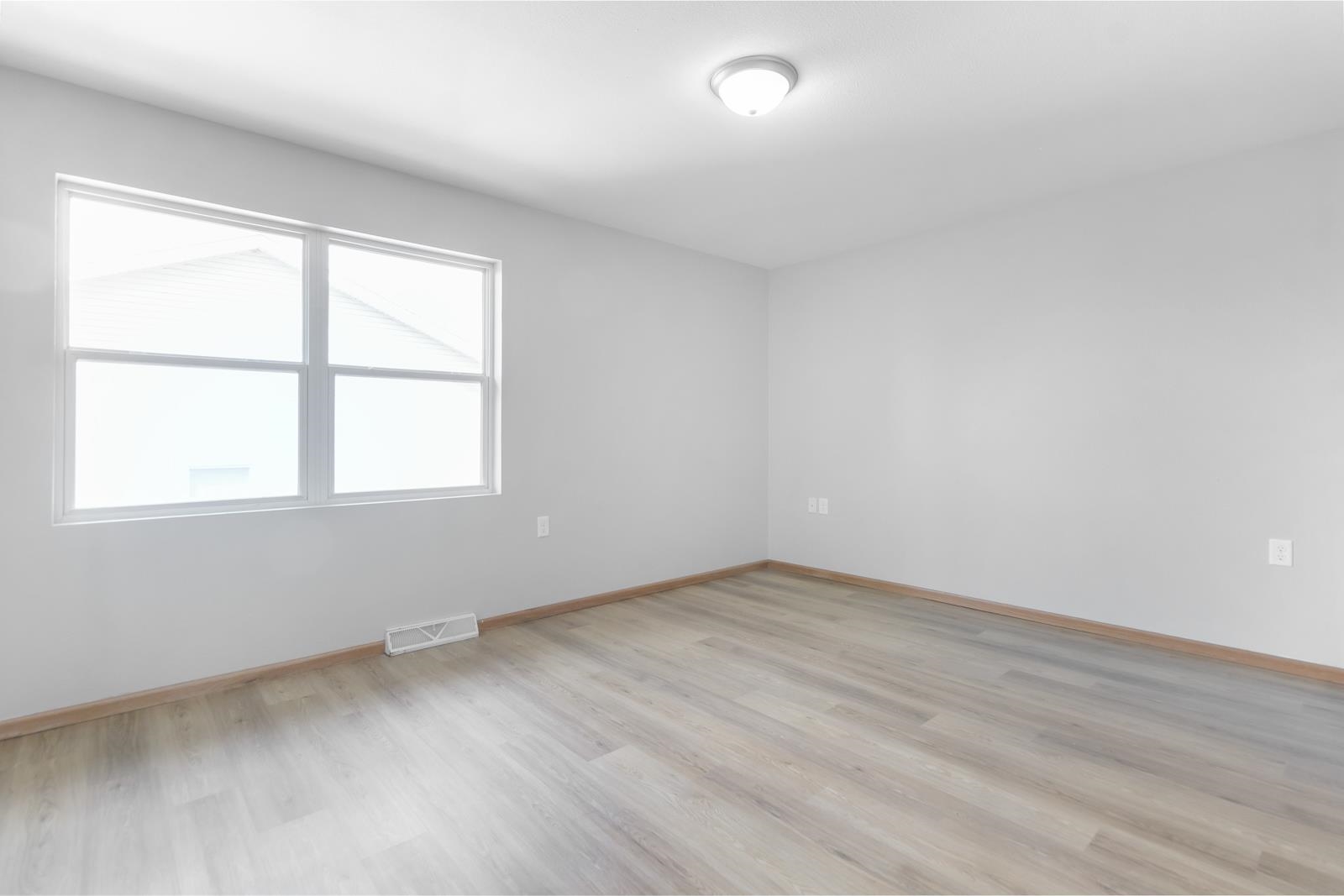 2414 Commercial Madison, WI 53704 - Photo 28 of 62