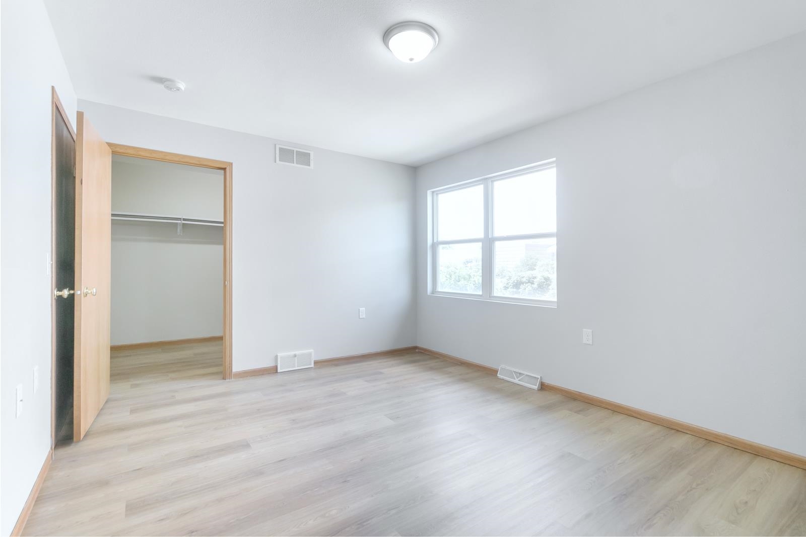 2414 Commercial Madison, WI 53704 - Photo 30 of 62