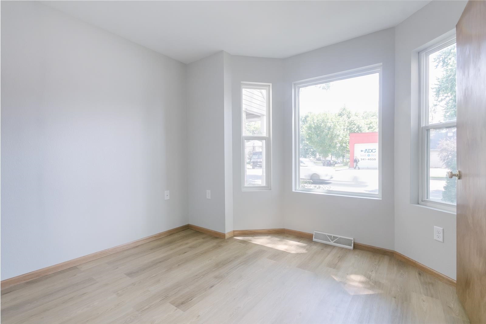 2414 Commercial Madison, WI 53704 - Photo 35 of 62