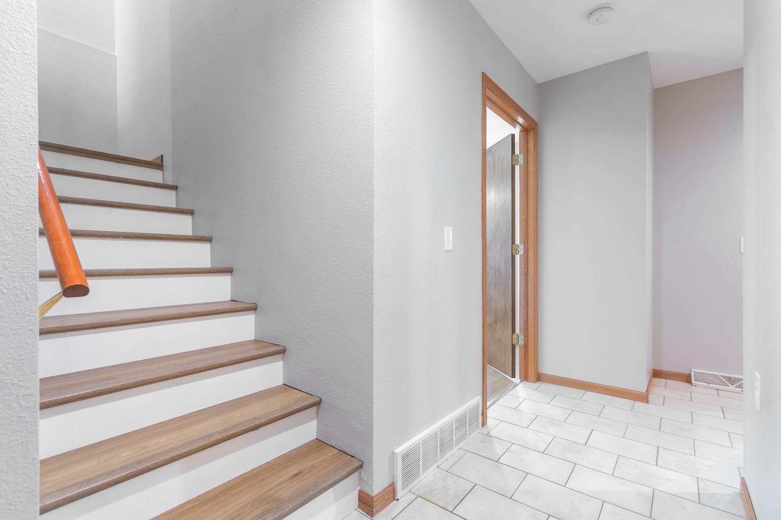 2414 Commercial Madison, WI 53704 - Photo 42 of 62