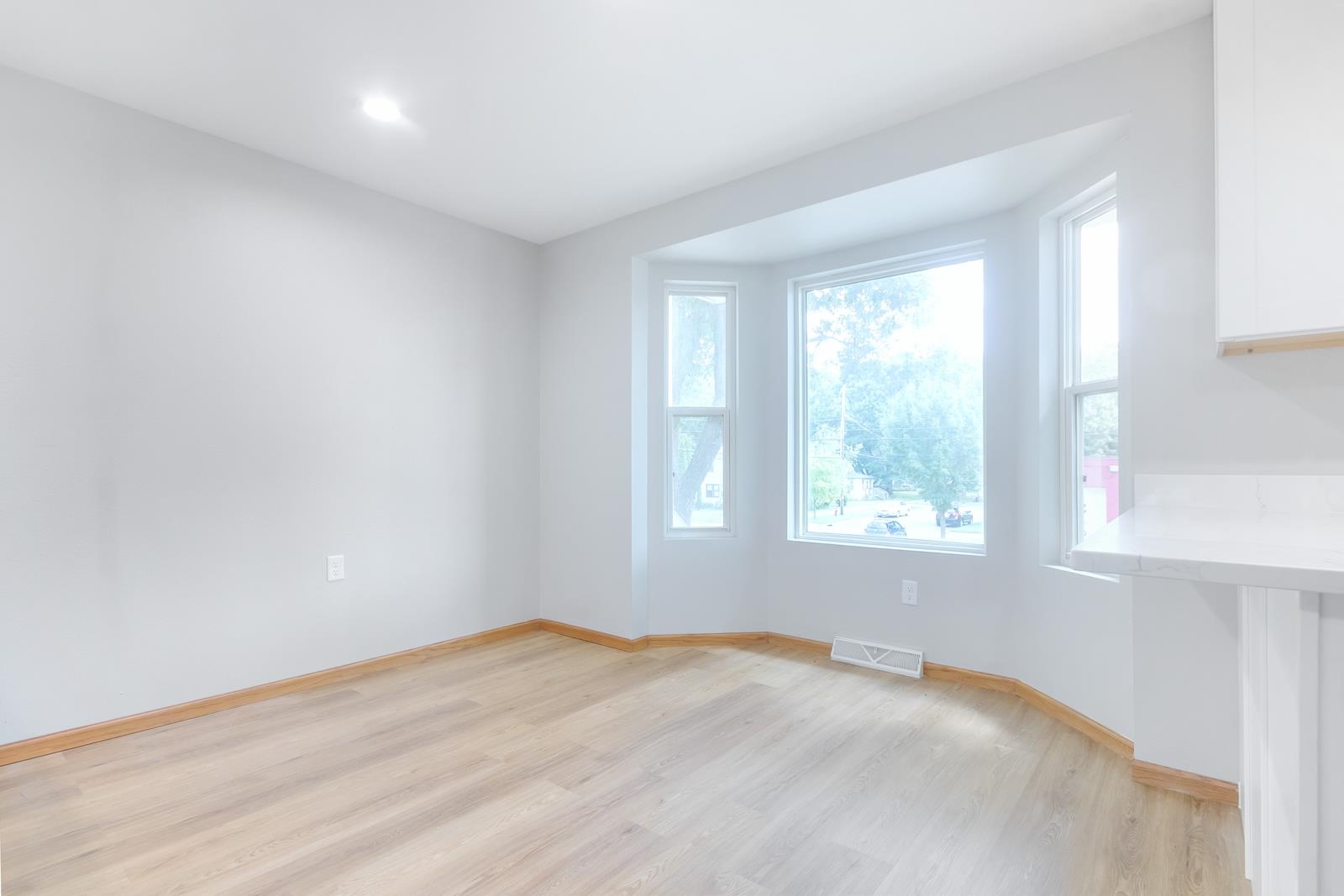 2414 Commercial Madison, WI 53704 - Photo 7 of 62