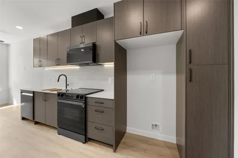 $299,500 | 630 Central Parkway, Unit 1113, New Braunfels, TX 78130