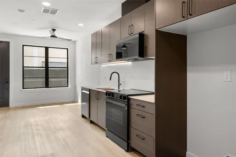 $299,500 | 630 Central Parkway, Unit 1113, New Braunfels, TX 78130