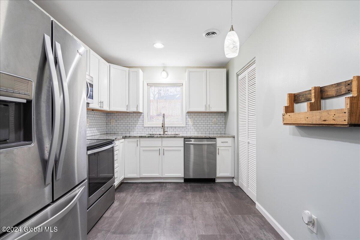 7 Audrey Road Colonie, NY 12110 - Photo 28 of 31 28-7 AUDREY-4