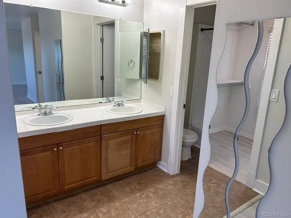 $2,800 | 3949 South Yampa Street, Aurora, CO 80013