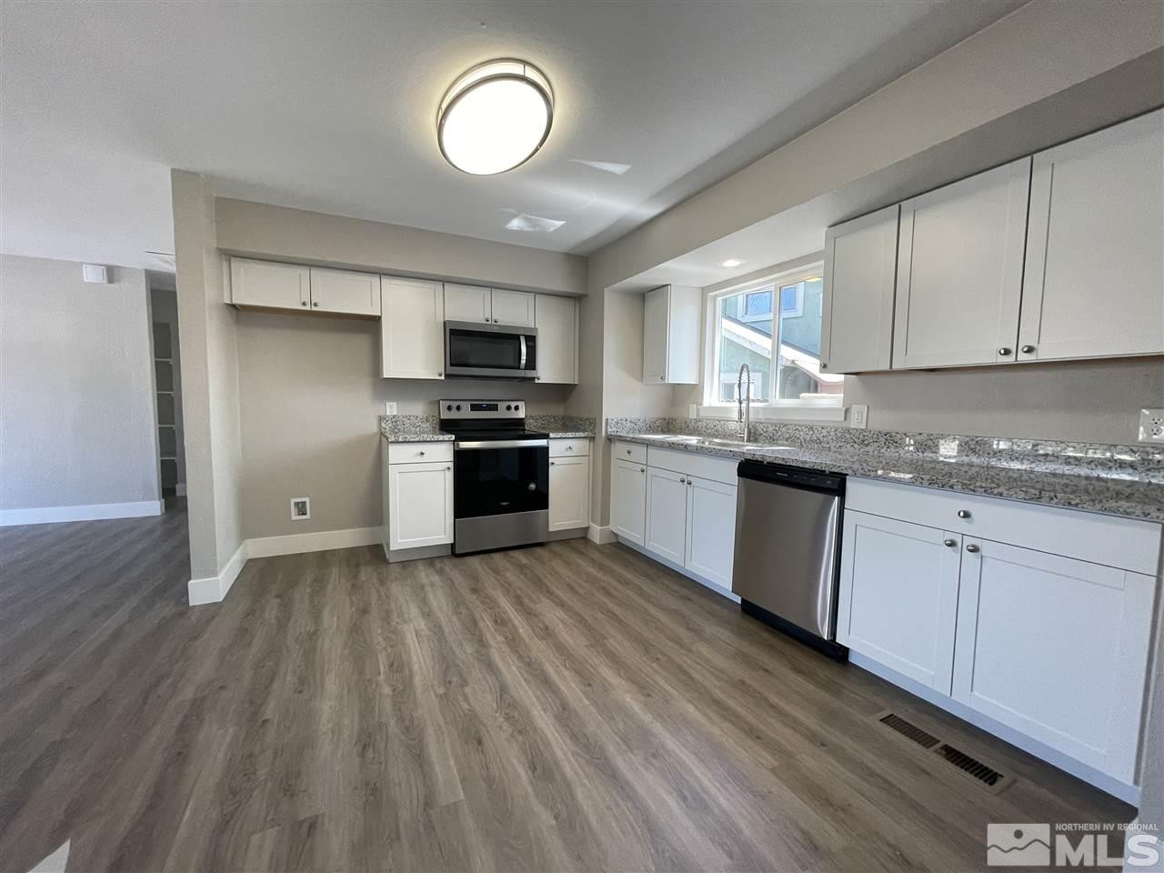 990 Silverada Boulevard Reno, NV 89512 - Photo 4 of 23 Photo 5