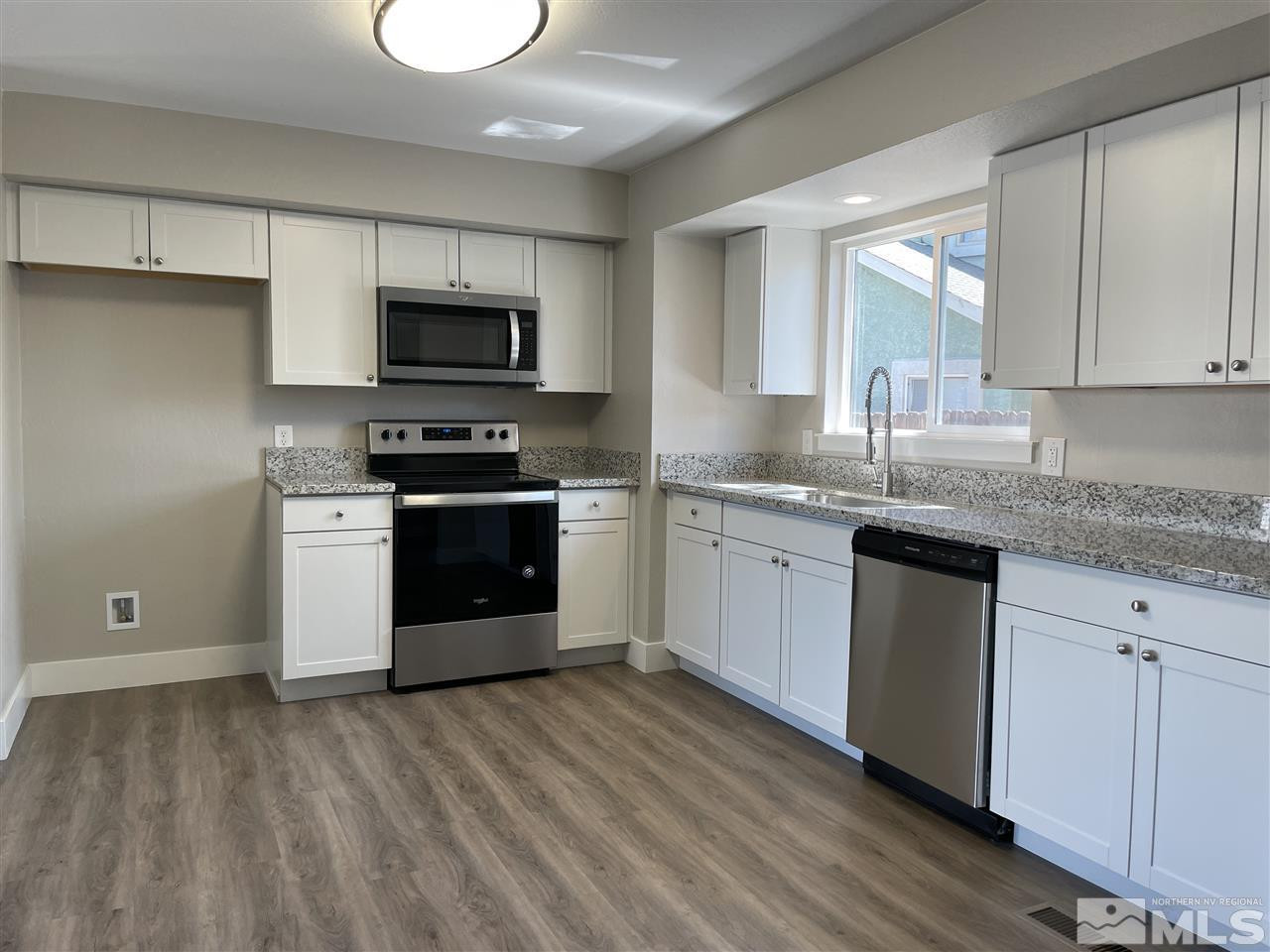 990 Silverada Boulevard Reno, NV 89512 - Photo 5 of 23 Photo 6