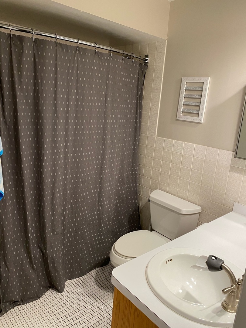 10341 McVicker Avenue, Unit 1N Chicago Ridge, IL 60415 - Photo 8 of 12