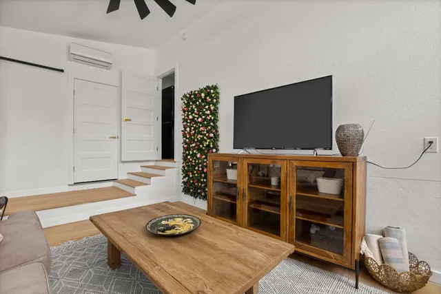 $3,250 | 3904 Highland Drive, Austin, TX 78734