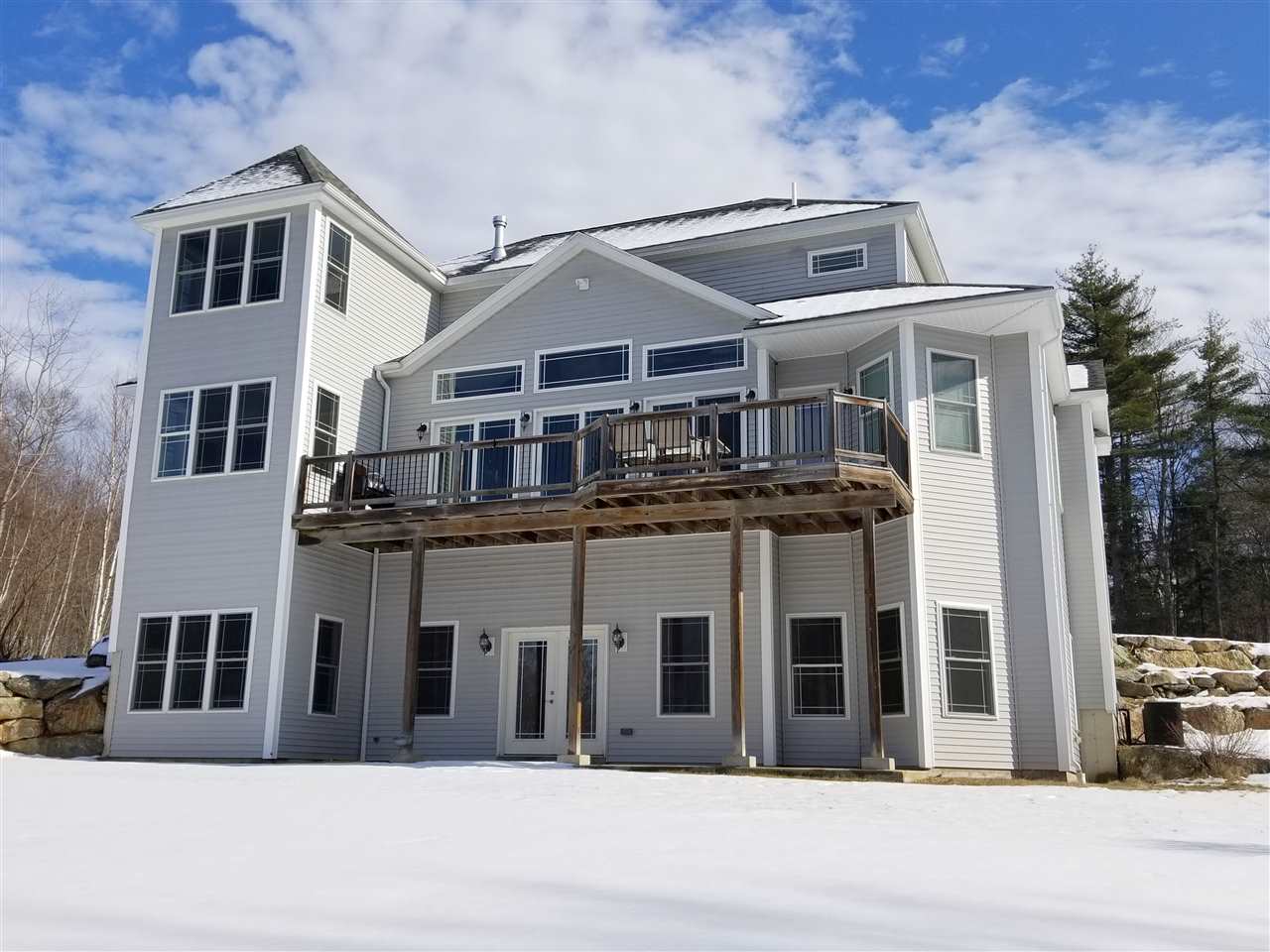 848 Borough Road Pembroke, NH 03275 - Photo 3 of 40
