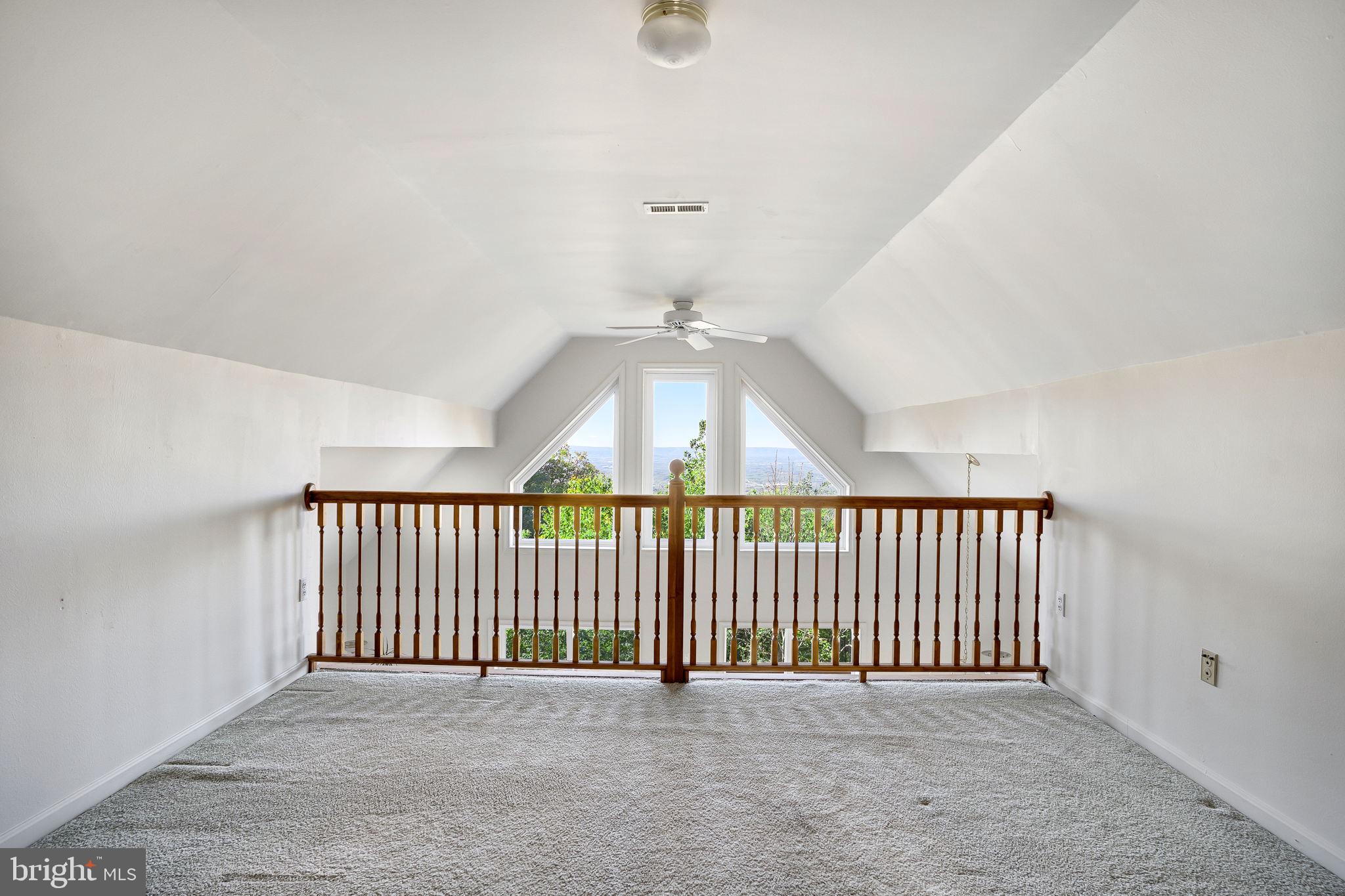 235 Mountain Top Road Front Royal, VA 22630 - Photo 28 of 46 Loft