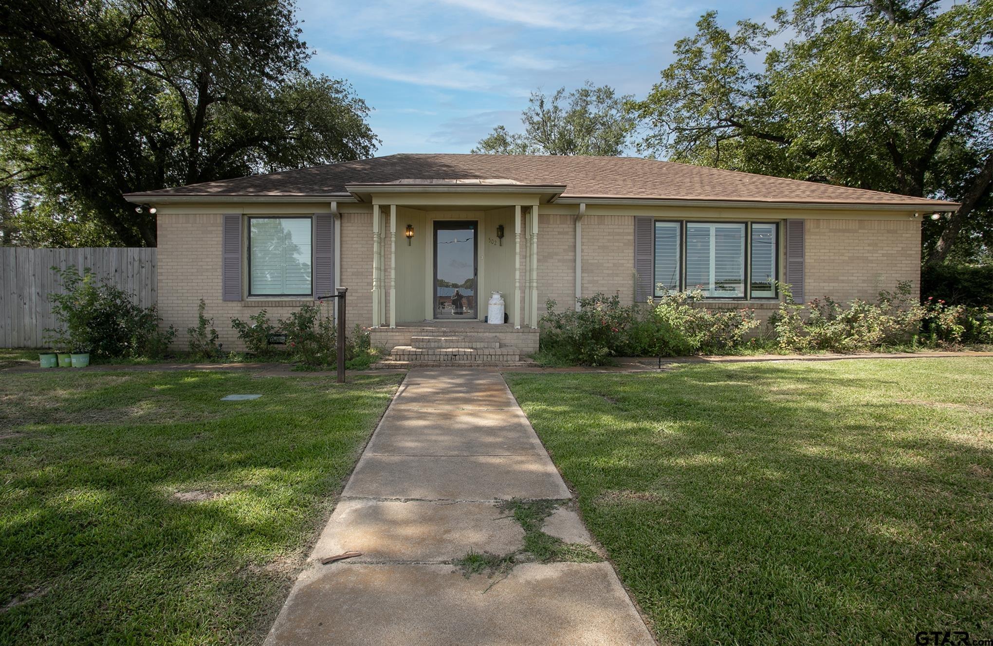 502 West Hubbard Street Lindale, TX 75771 - Photo 2 of 48