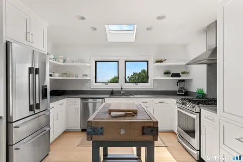 $2,950,000 | 6 Canal Road, Westport, CT 06880