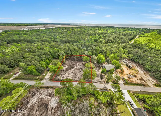 $24,900 | Dorothy Street, Ocean Springs, MS 39564