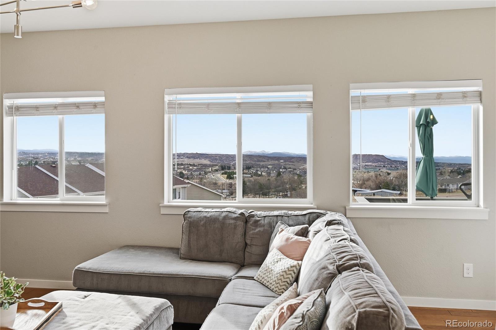 2537 Valley Oak Road Castle Rock, CO 80104 - Photo 10 of 49