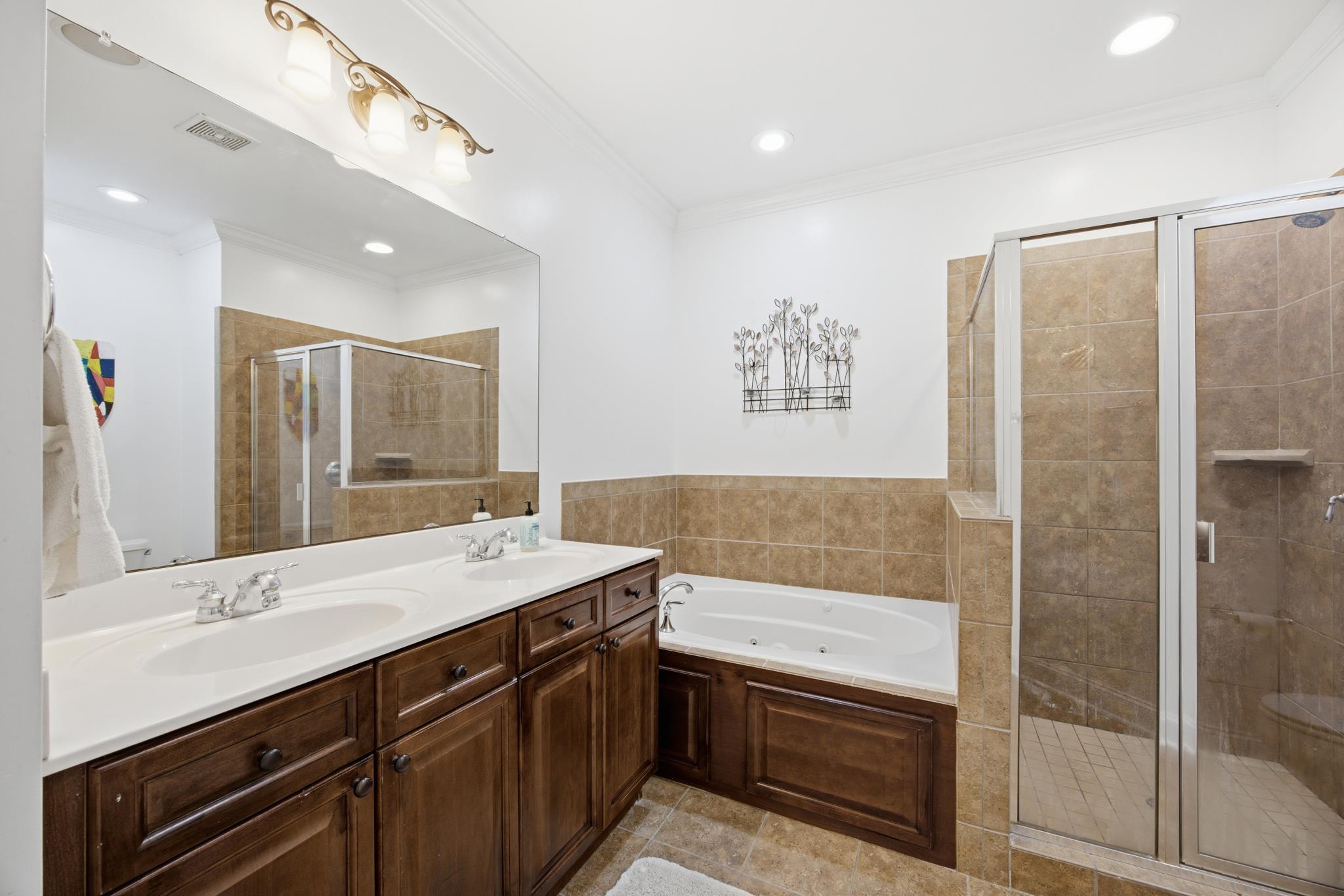 309 Renaissance Court Chattanooga, TN 37419 - Photo 27 of 58 Primary Bath