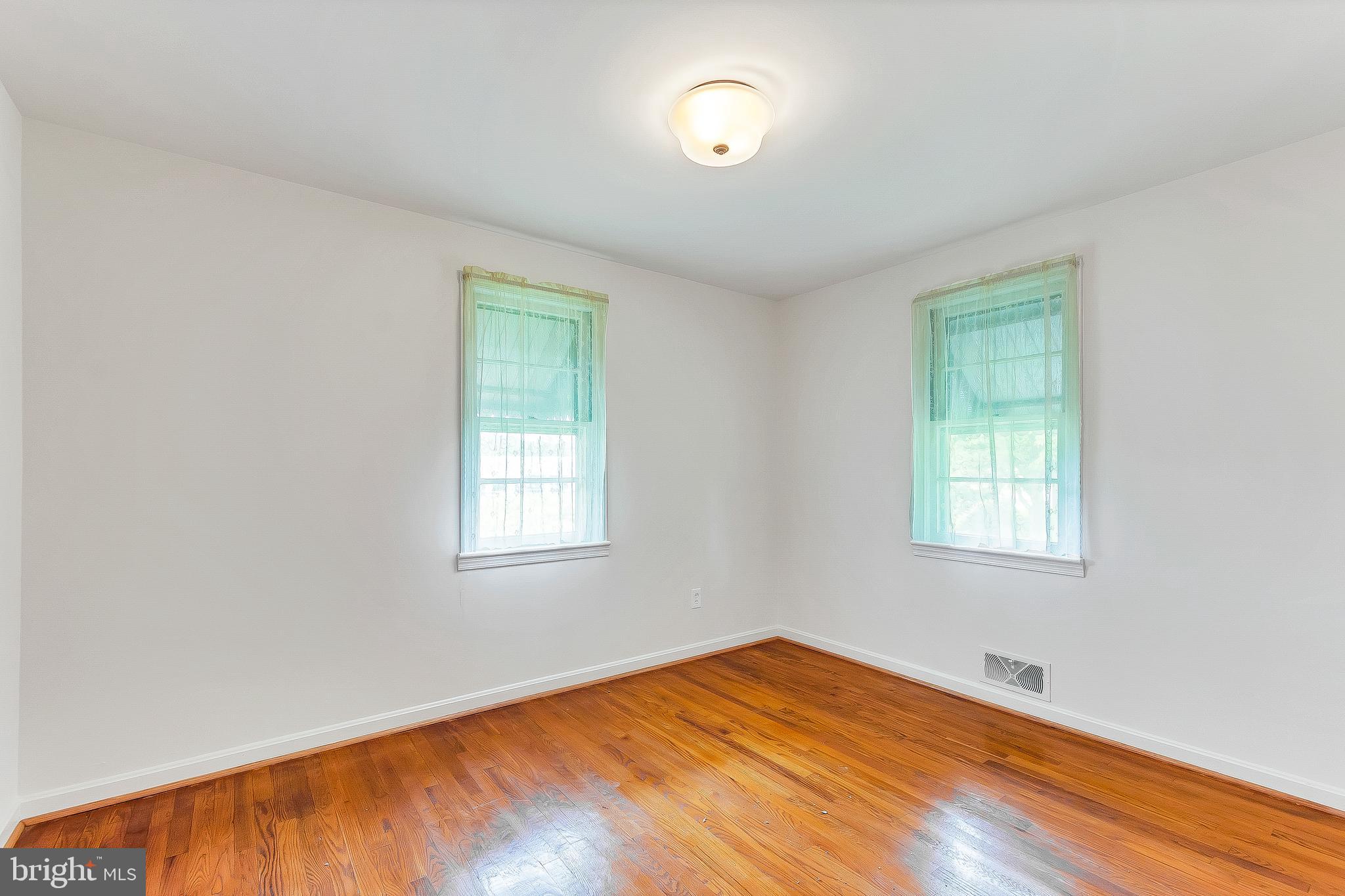 1280 Solomons Island Road North Prince Frederick, MD 20639 - Photo 13 of 24 2nd bedroom
