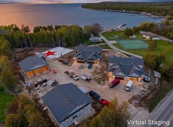 $1,100,000 | 11935 Highway 42, Unit 6, Ellison Bay, WI 54210