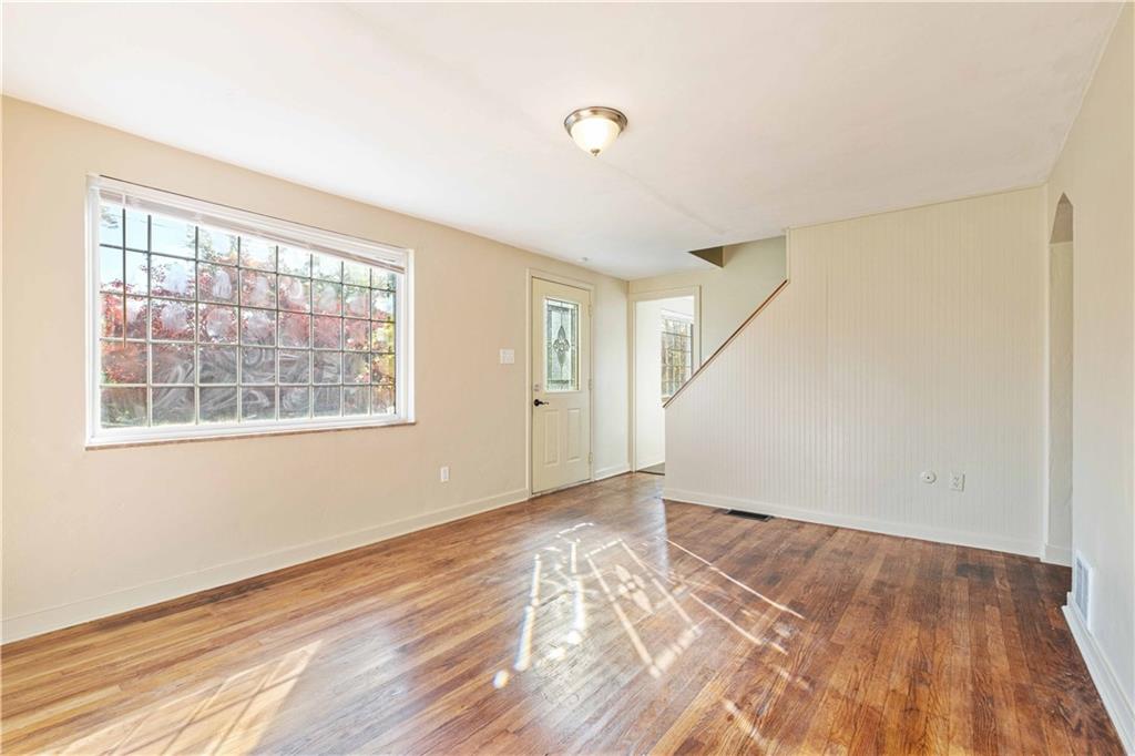 855 Hamil Road Verona, PA 15147 - Photo 6 of 25 Gallery Image 6