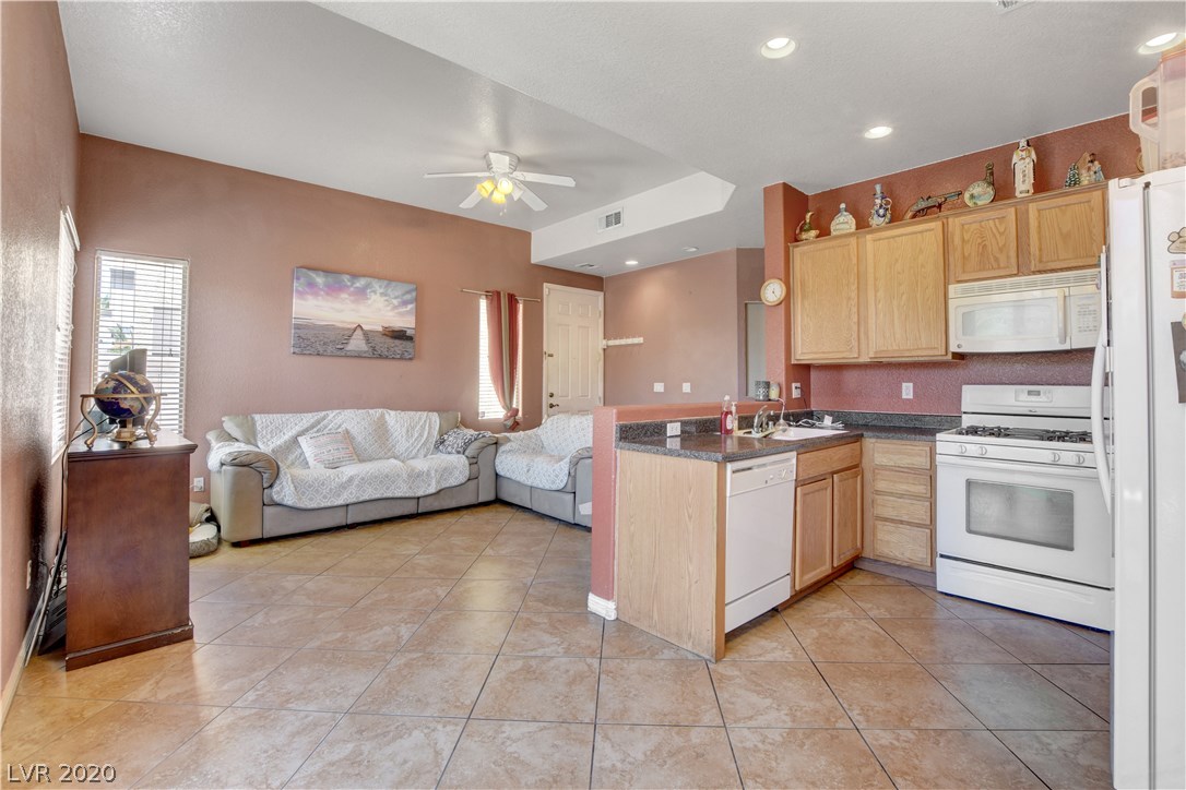 8297 Harvest Spring Place Las Vegas, NV 89143 - Photo 8 of 38