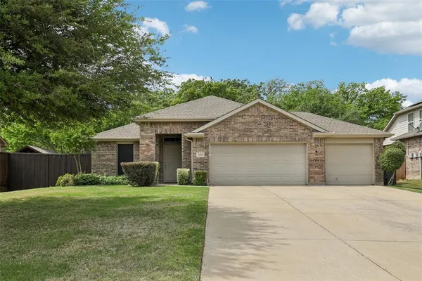 $414,900 | 4109 Aqueduct Drive, Denton, TX 76210