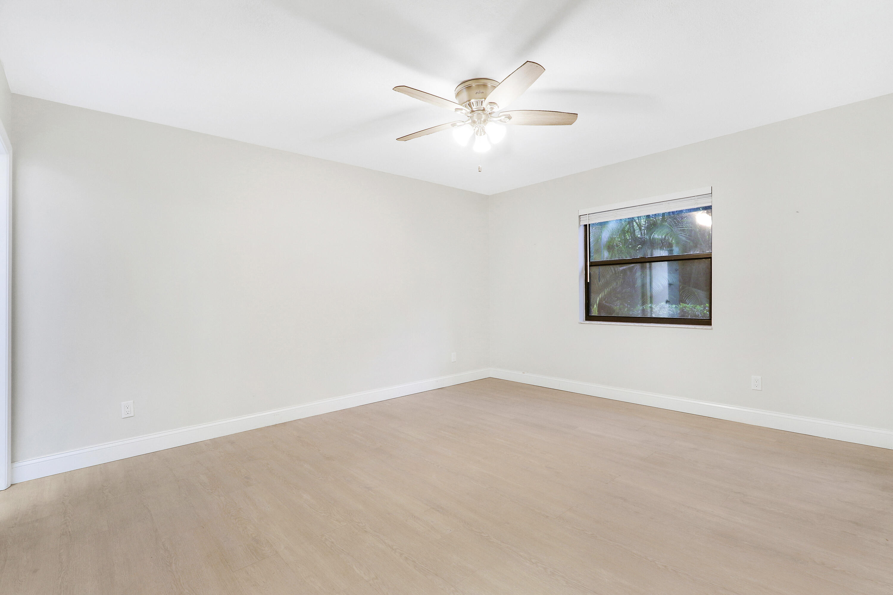 1200 Southeast Parkview Place, Unit F3 Stuart, FL 34994 - Photo 21 of 32 Declutter-1