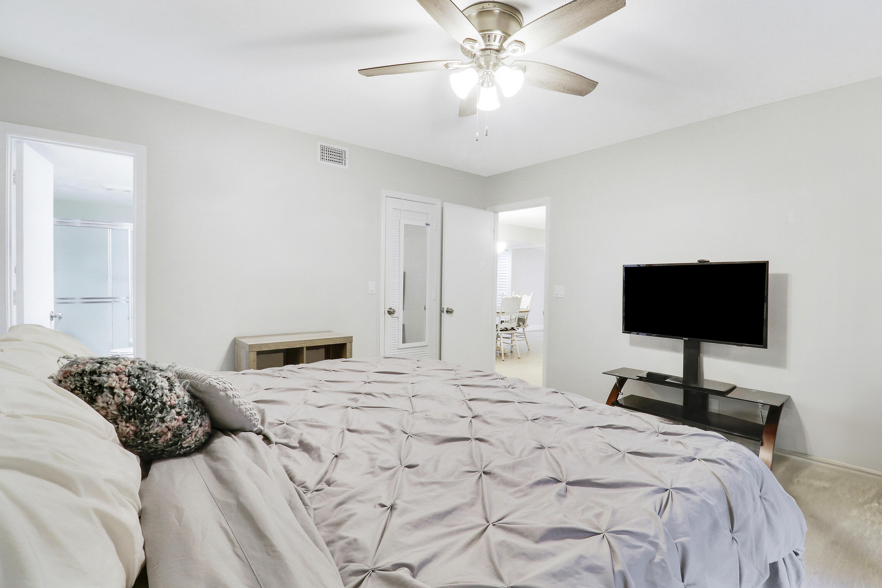 1200 Southeast Parkview Place, Unit F3 Stuart, FL 34994 - Photo 25 of 32 Declutter-6