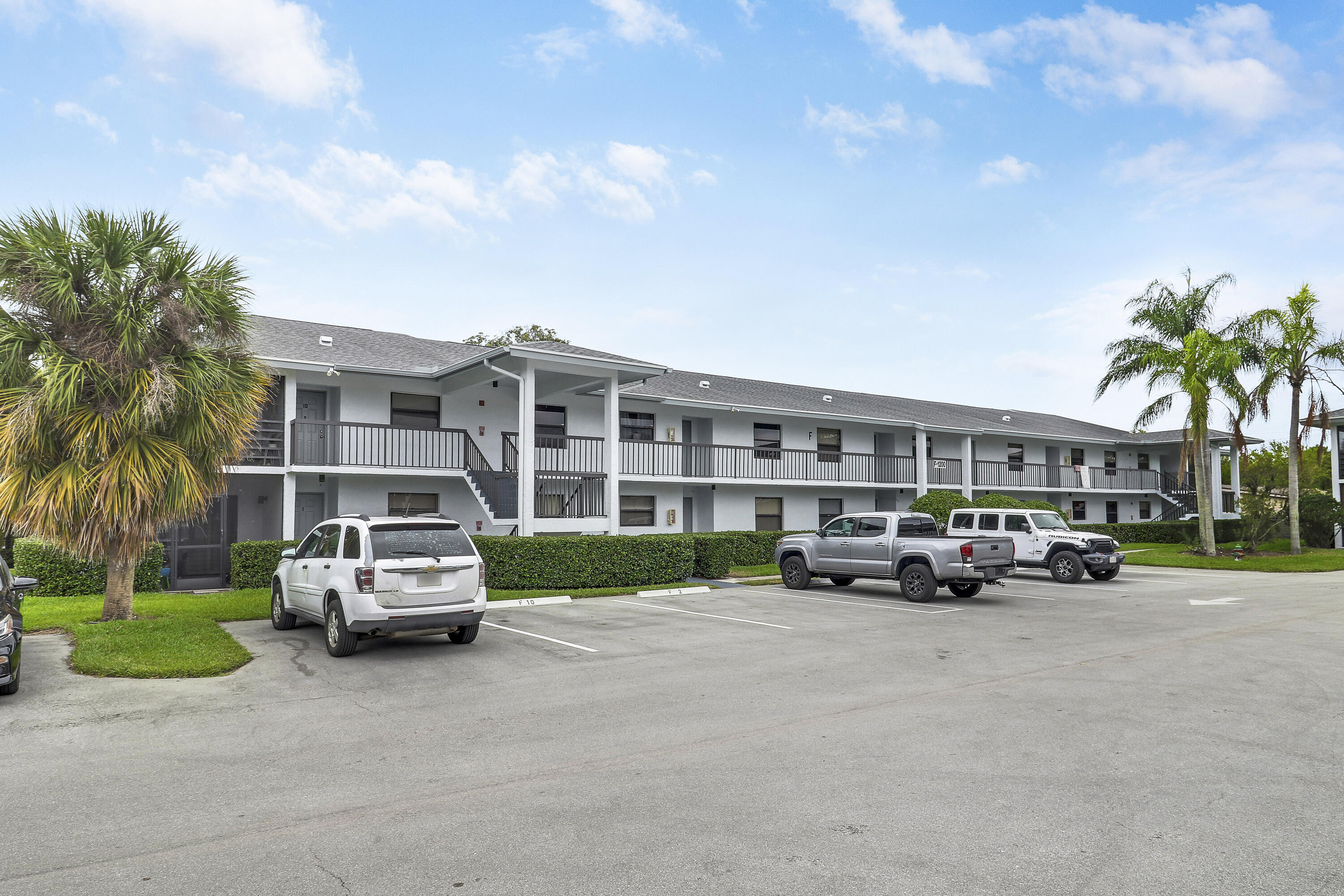 1200 Southeast Parkview Place, Unit F3 Stuart, FL 34994 - Photo 31 of 32 Declutter-31