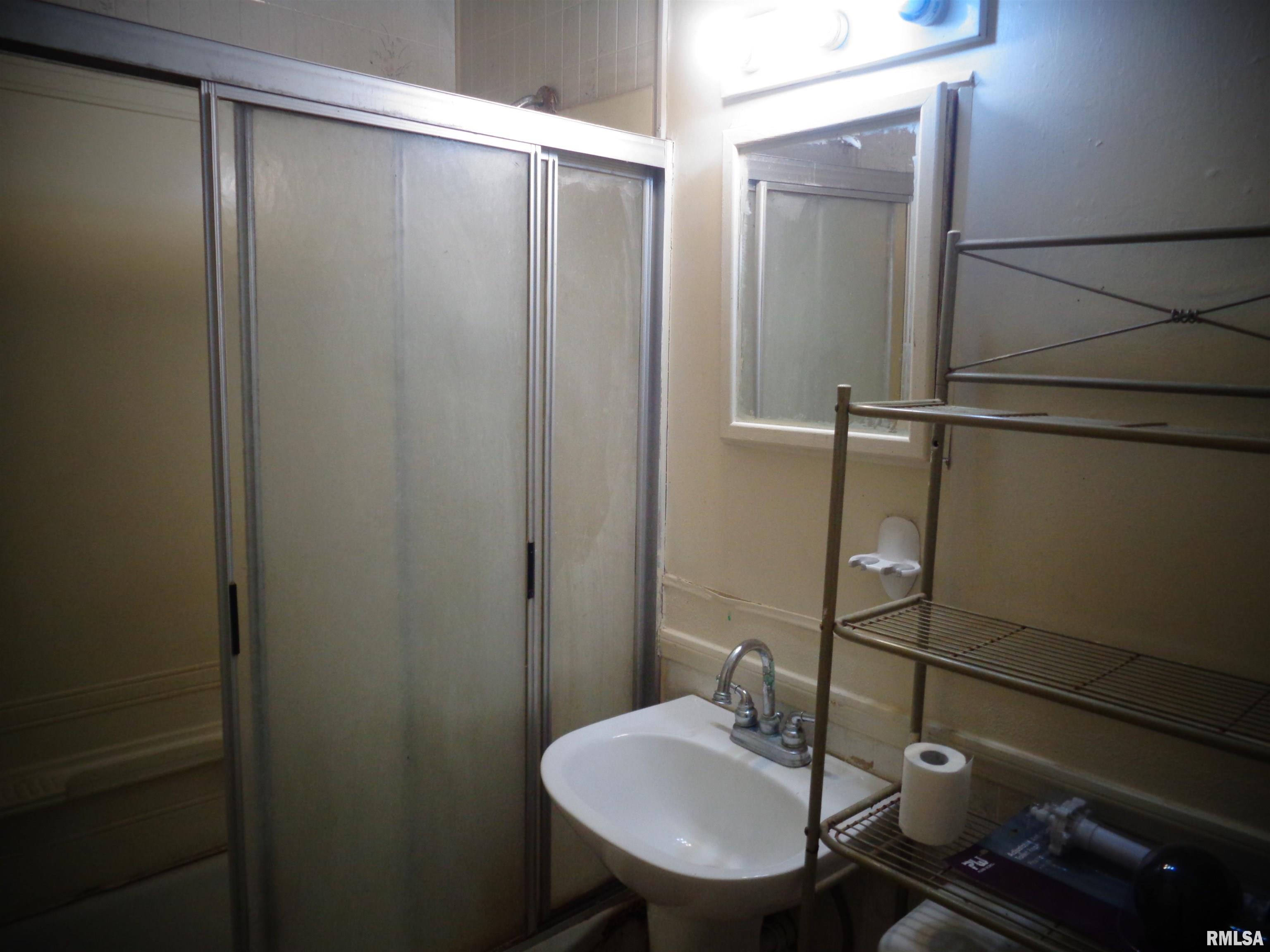 215 Kaskaskia Road Marquette Heights, IL 61554 - Photo 12 of 28 Gallery Image 12